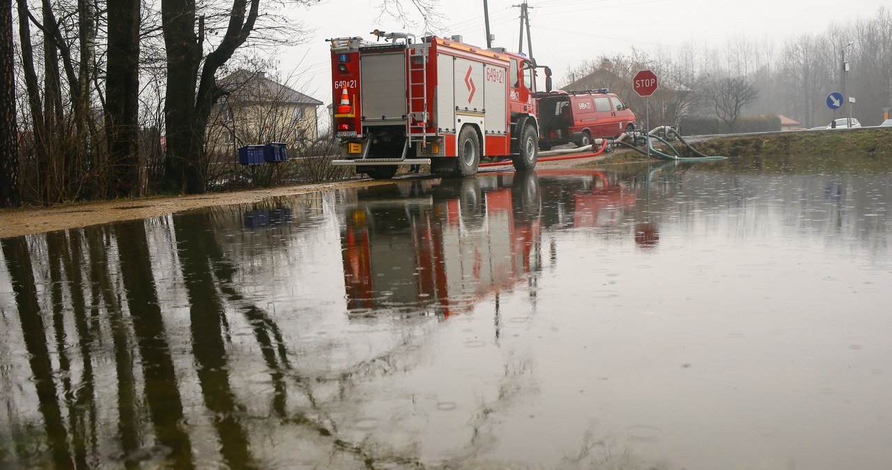 Deszcz, wiatr i roztopy. Blisko sto interwencji w Śląskiem