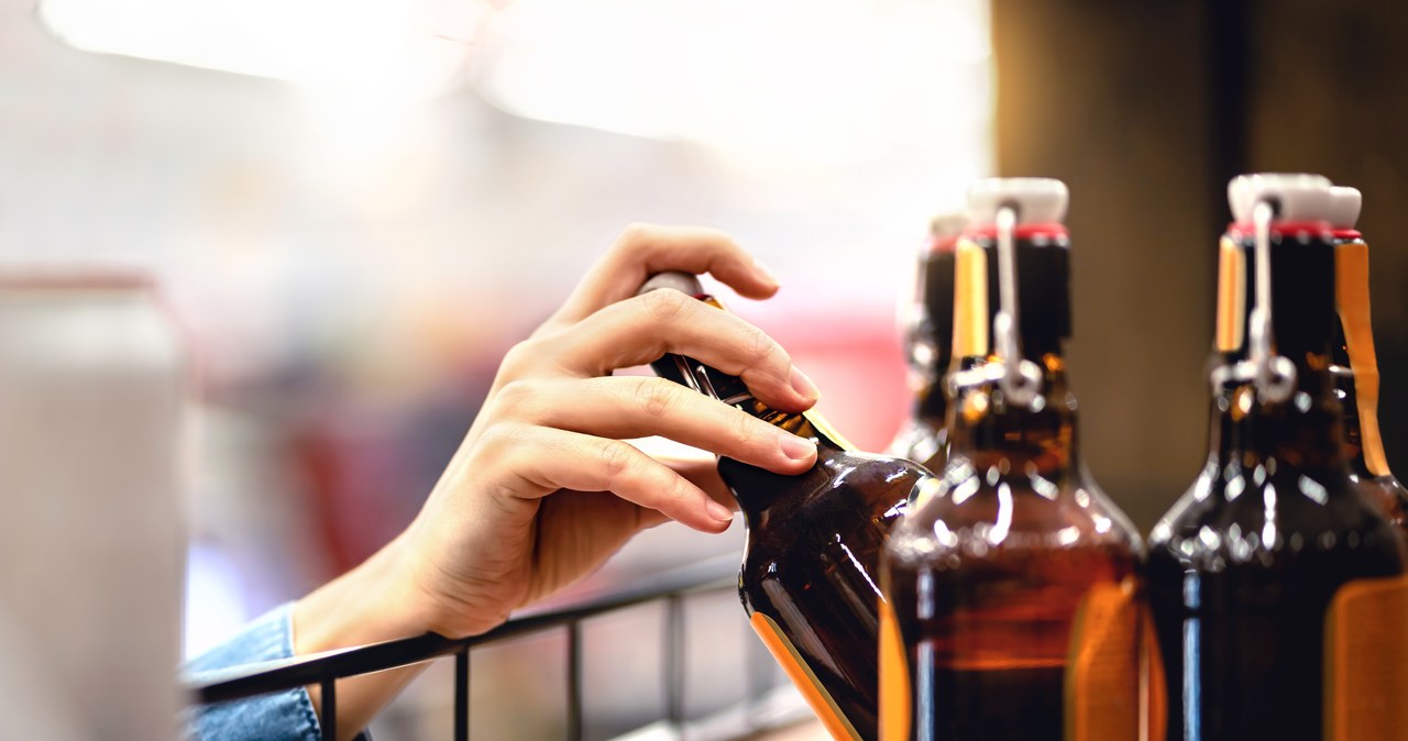 Polacy kupują coraz mniej piwa. Konsumenci wrażliwi na wzrost cen