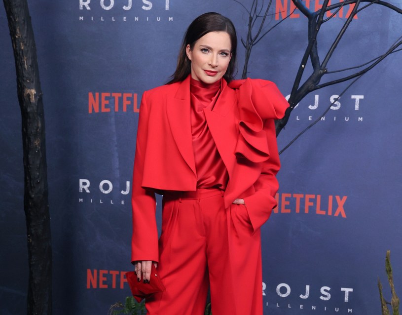 Anna Dereszowska postawiła na kolor. Mocna stylizacja