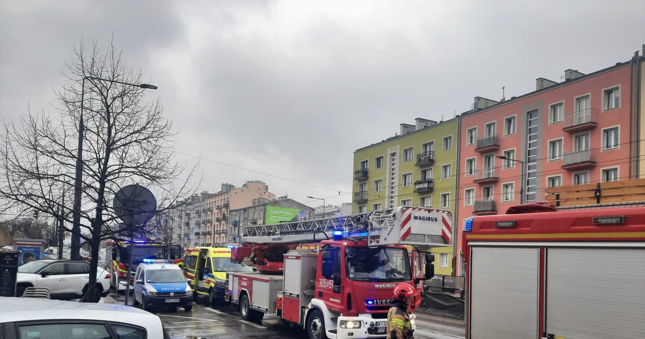 Eksplozja w urzędzie dzielnicy Praga-Południe. Dwóch pracowników poparzonych