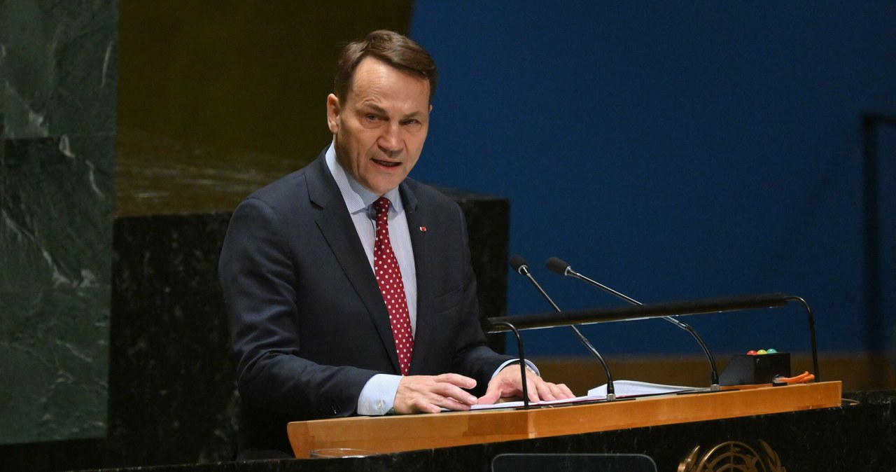 Sikorski w mocnych słowach odpowiada na zarzuty rosyjskiego ambasadora
