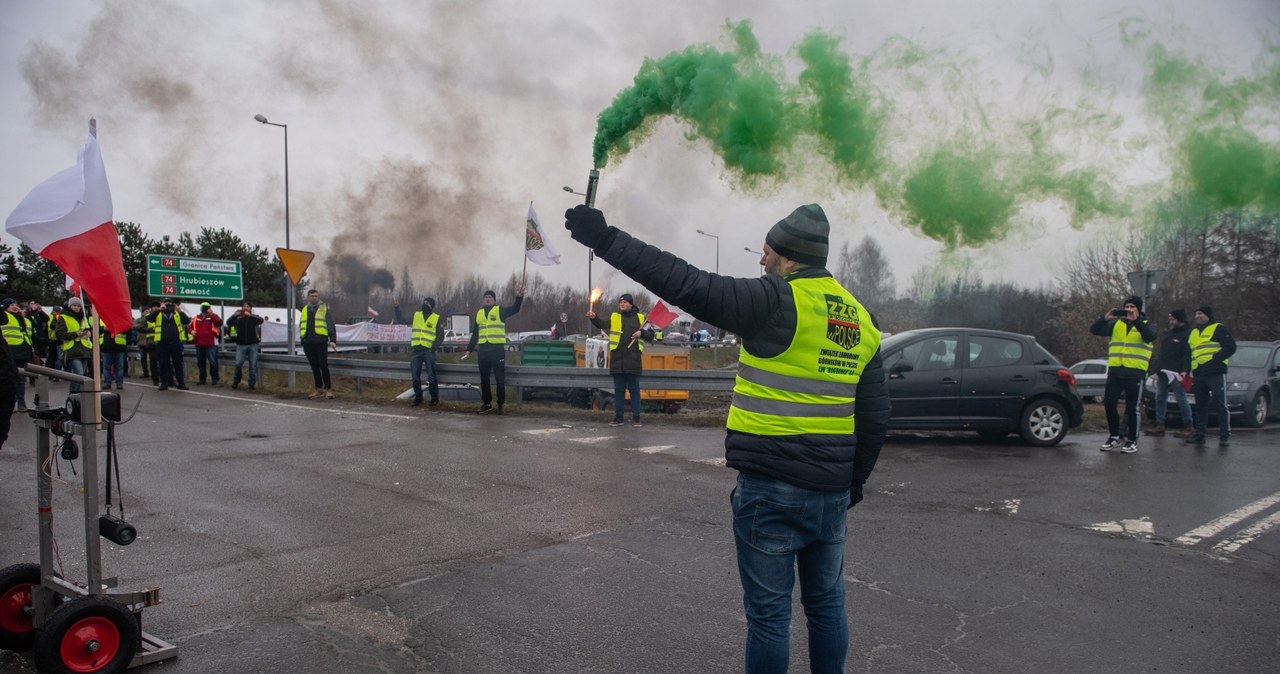 Proputinowskie banery na kolejnym rolniczym proteście