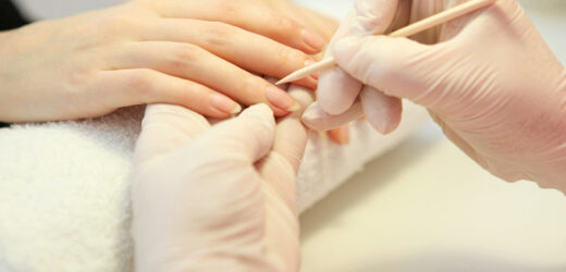 Świetna alternatywa dla hybrydy. Trwały manicure bez użycia lampy UV