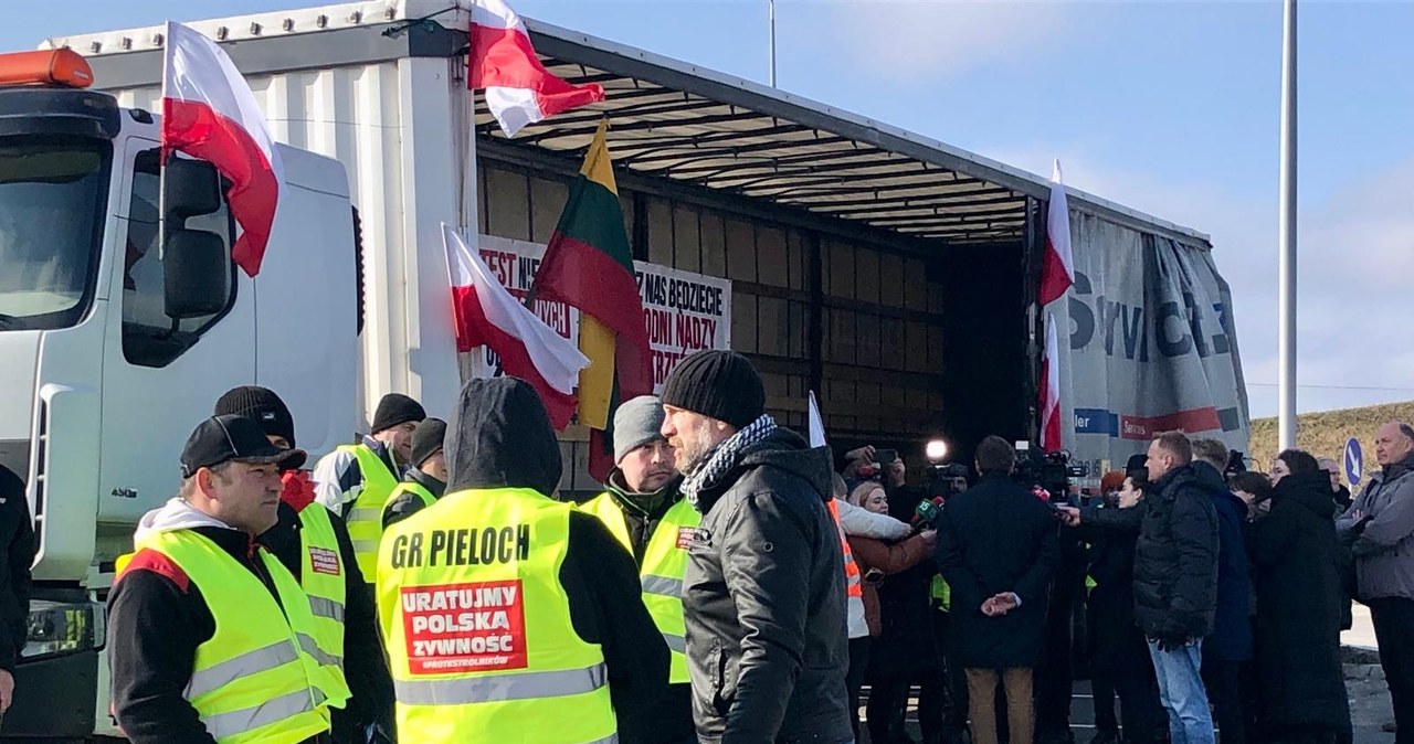 Rolnicy protestują. Litewscy politycy pojawili się przy granicy