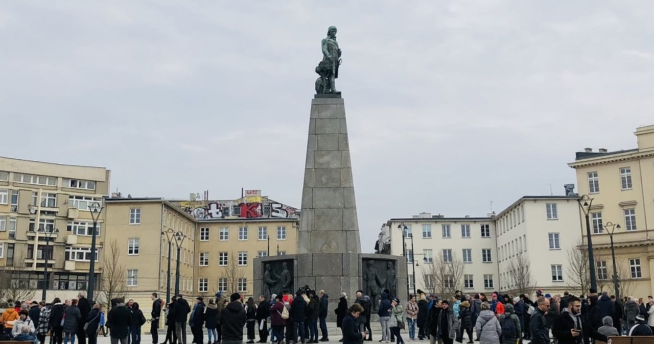 Łódzki plac Wolności otwarty po przebudowie