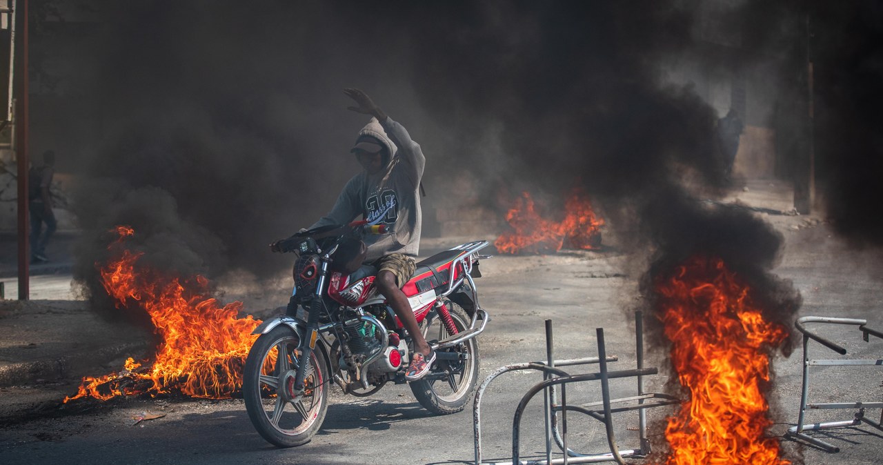 Niemal 4000 więźniów uciekło. Stan wyjątkowy na Haiti po szturmie gangów