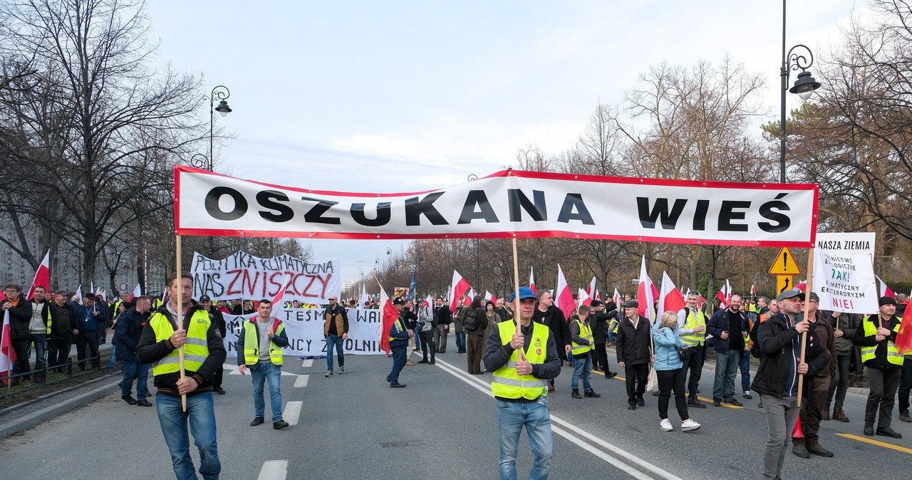 Rolnicy znowu będą protestować w Warszawie. Wjadą traktorami?