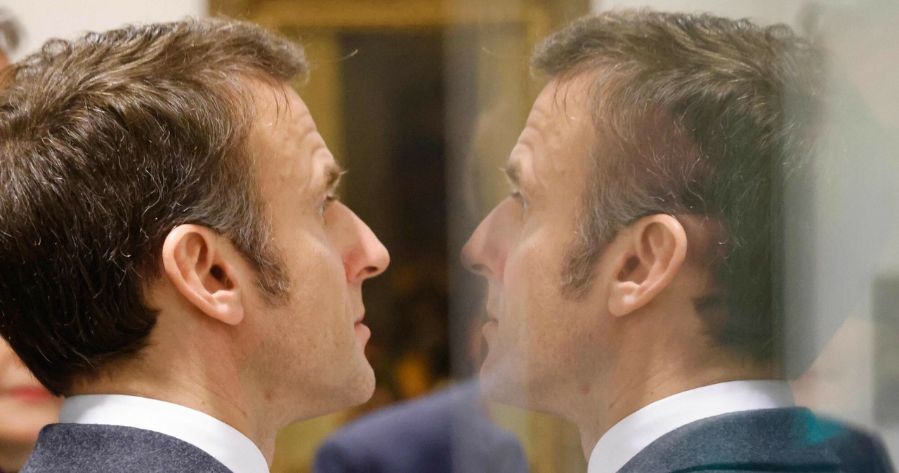 Macron to geniusz. Albo błazen