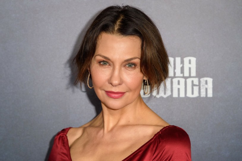Anna Popek znów zwróciła na siebie uwagę. Założyła czerwoną sukienkę