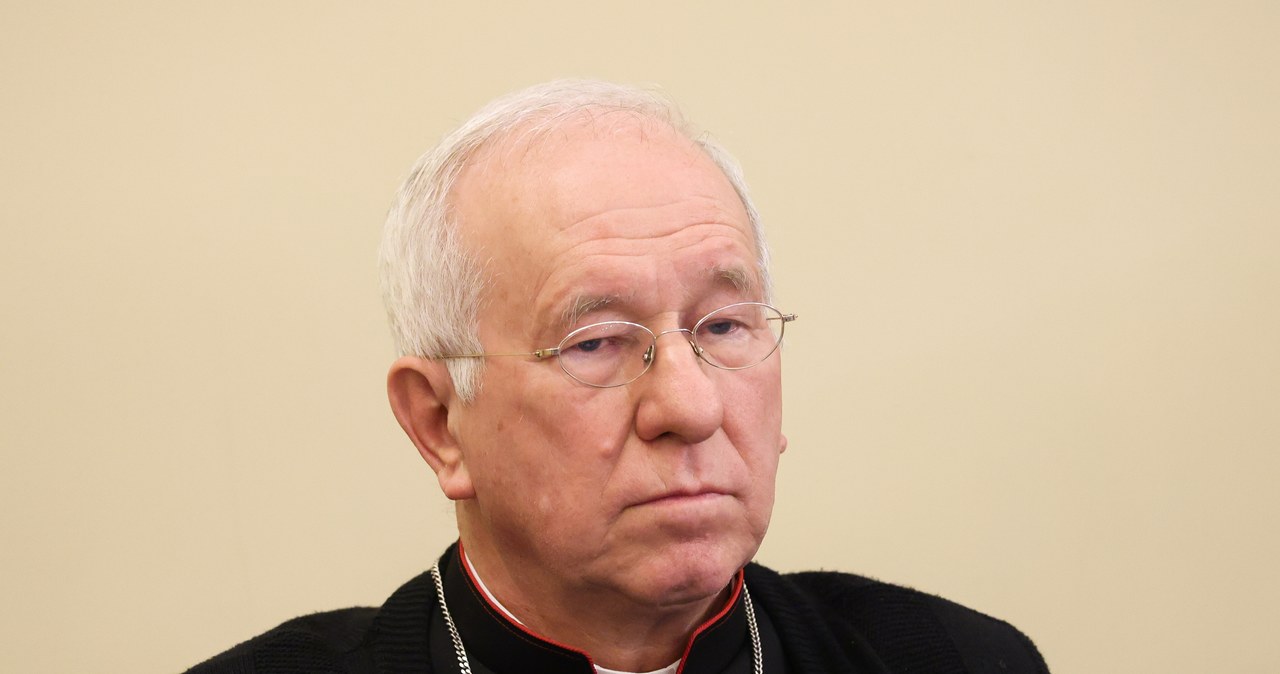 Papież przyjął rezygnację biskupa Dziuby. Powodem zaniedbania dot. pedofilii