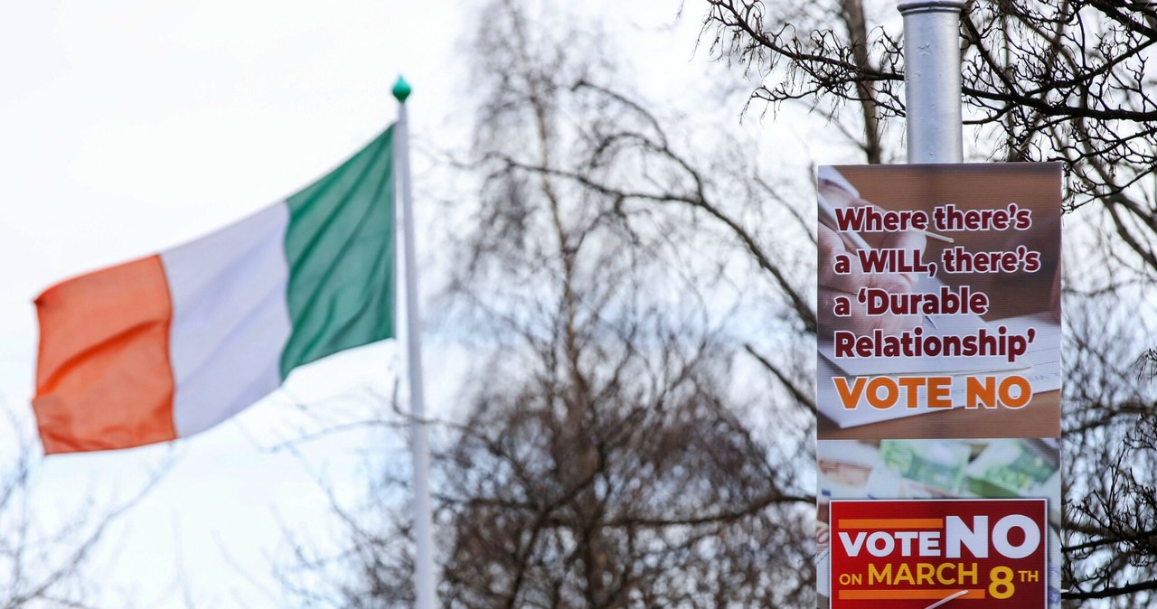 Irlandczycy odrzucili progresywne zmiany w konstytucji