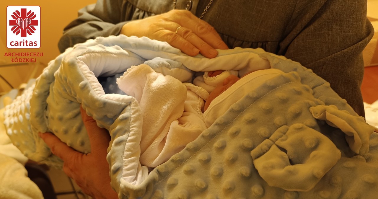 Łódź: Dziewczynka znaleziona w oknie życia