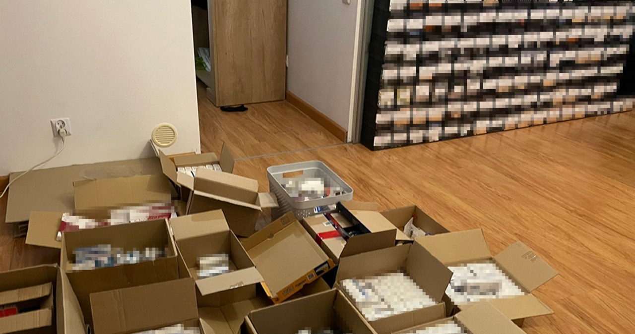 Samozwańczy farmaceuta sprzedawał leki w internecie