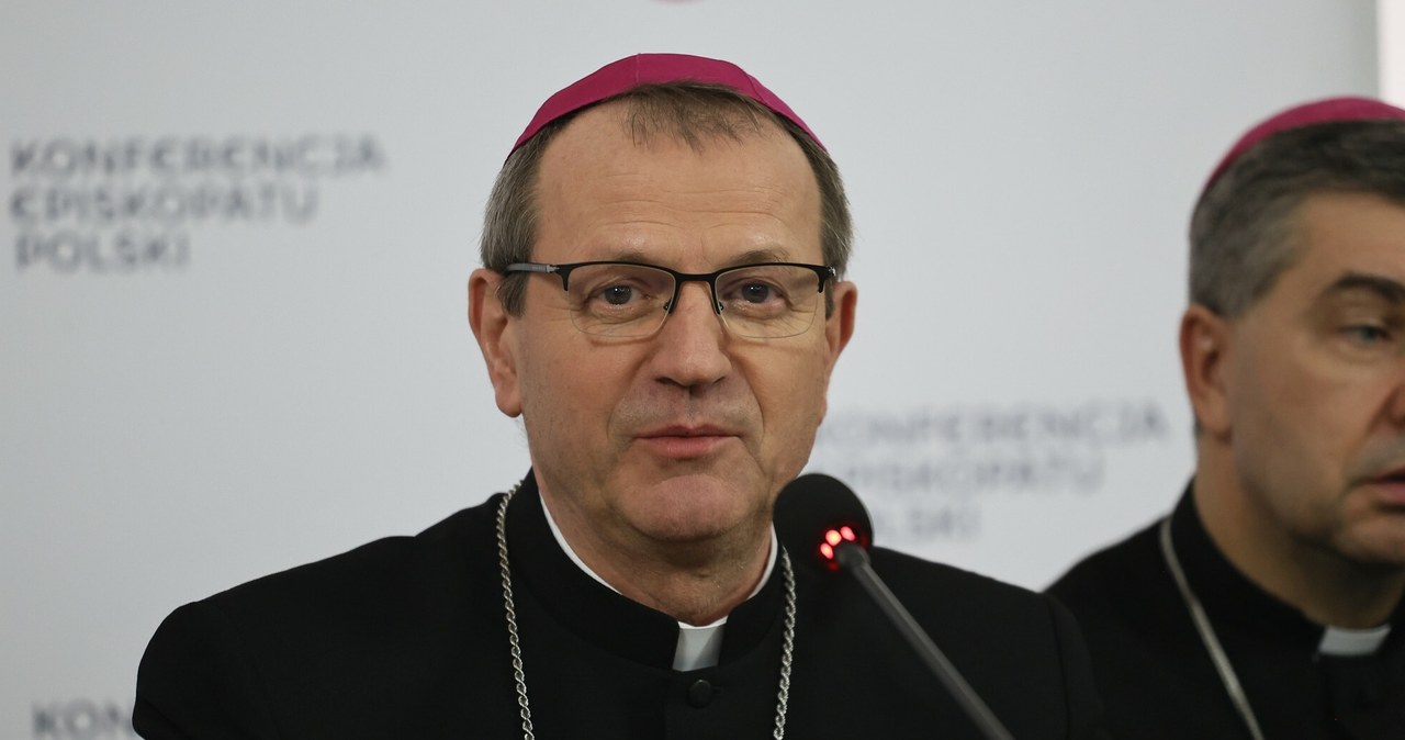 Abp Wojda: Przyjmuje wolę biskupów jako ogromny kredyt zaufania