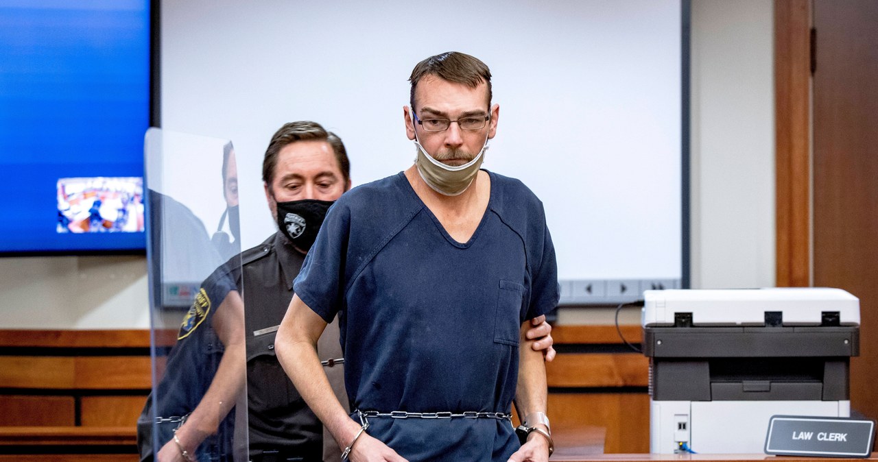 Chłopak zastrzelił kolegów. Skazali ojca, bo dał mu broń w prezencie