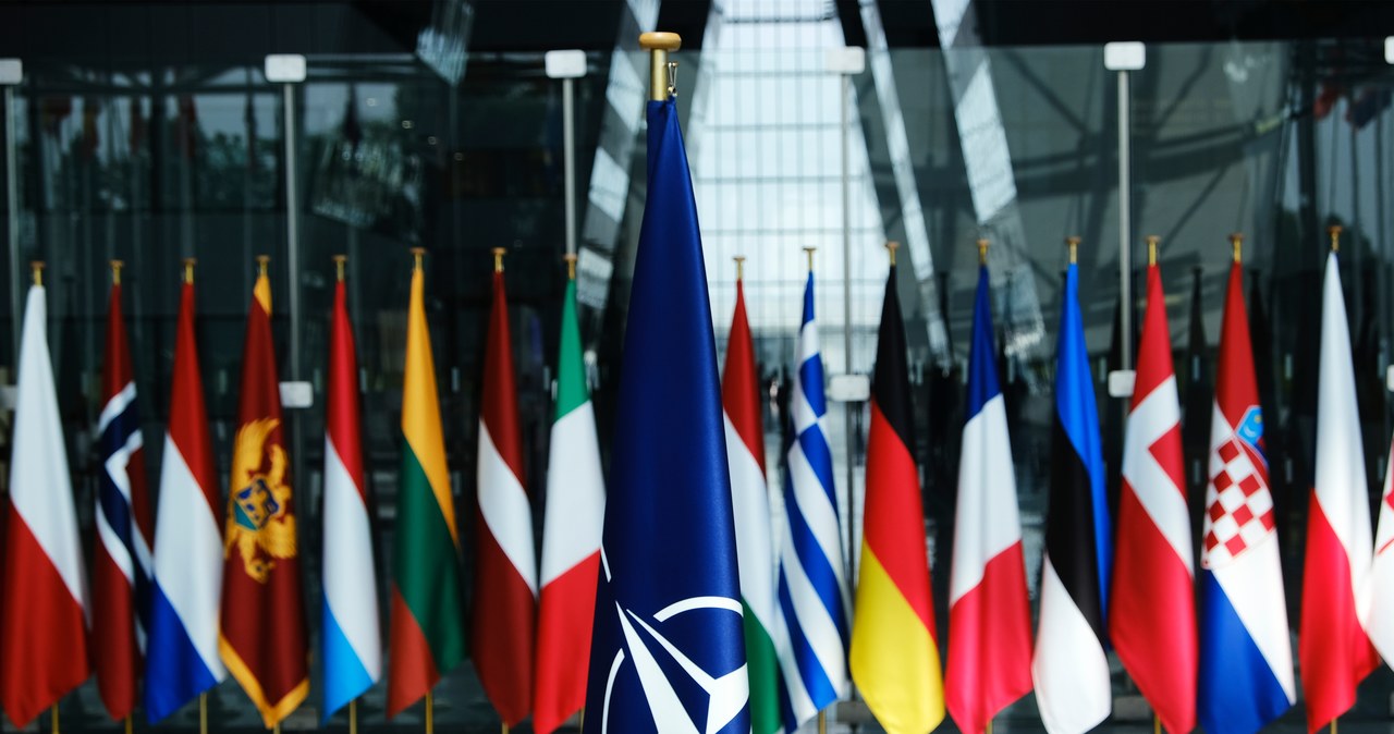 Raport FT: Europejscy członkowie NATO muszą wydawać więcej na obronność