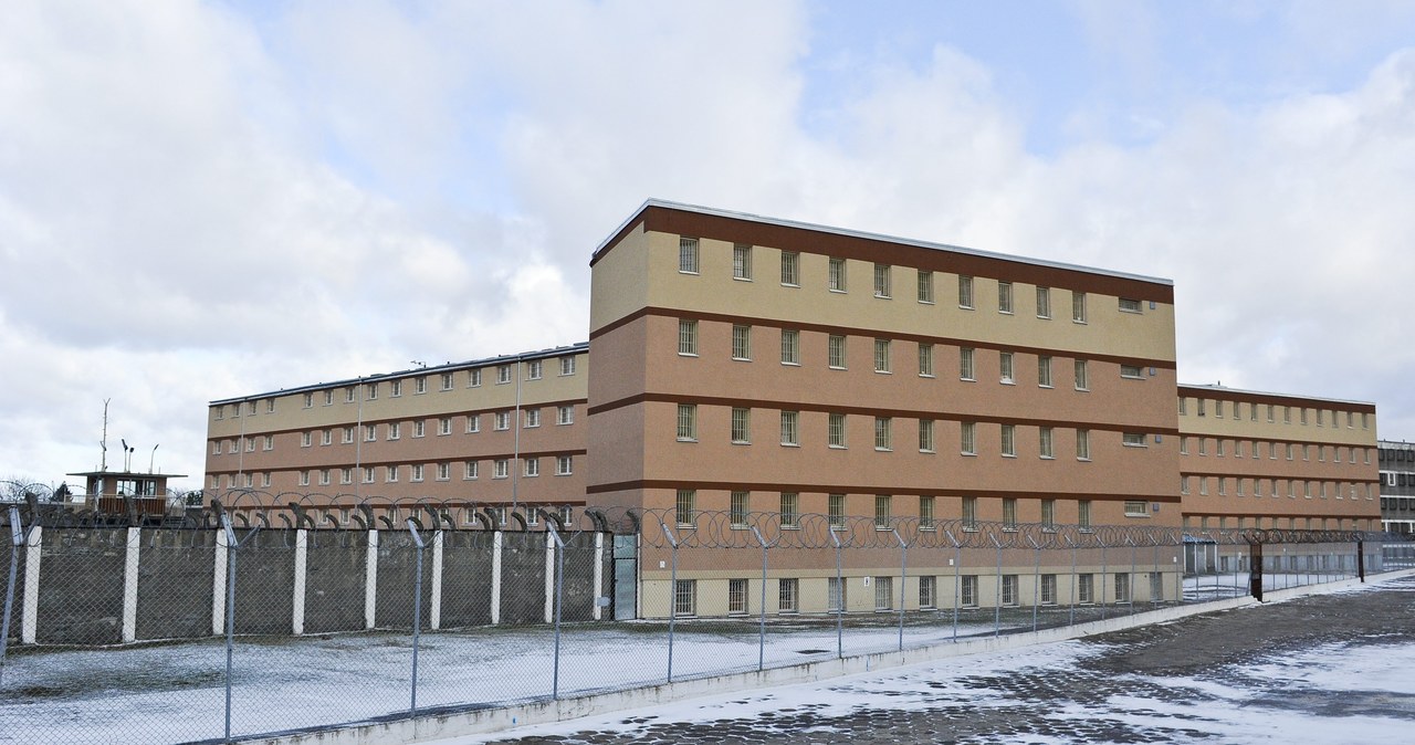 Pożar aresztu na Białołęce. Ewakuowano część osadzonych