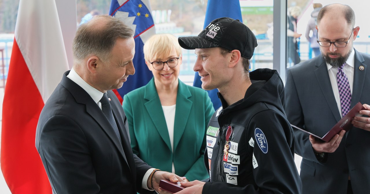 Piękne sceny w Planicy. Prezydent Duda uhonorował Anze Laniska
