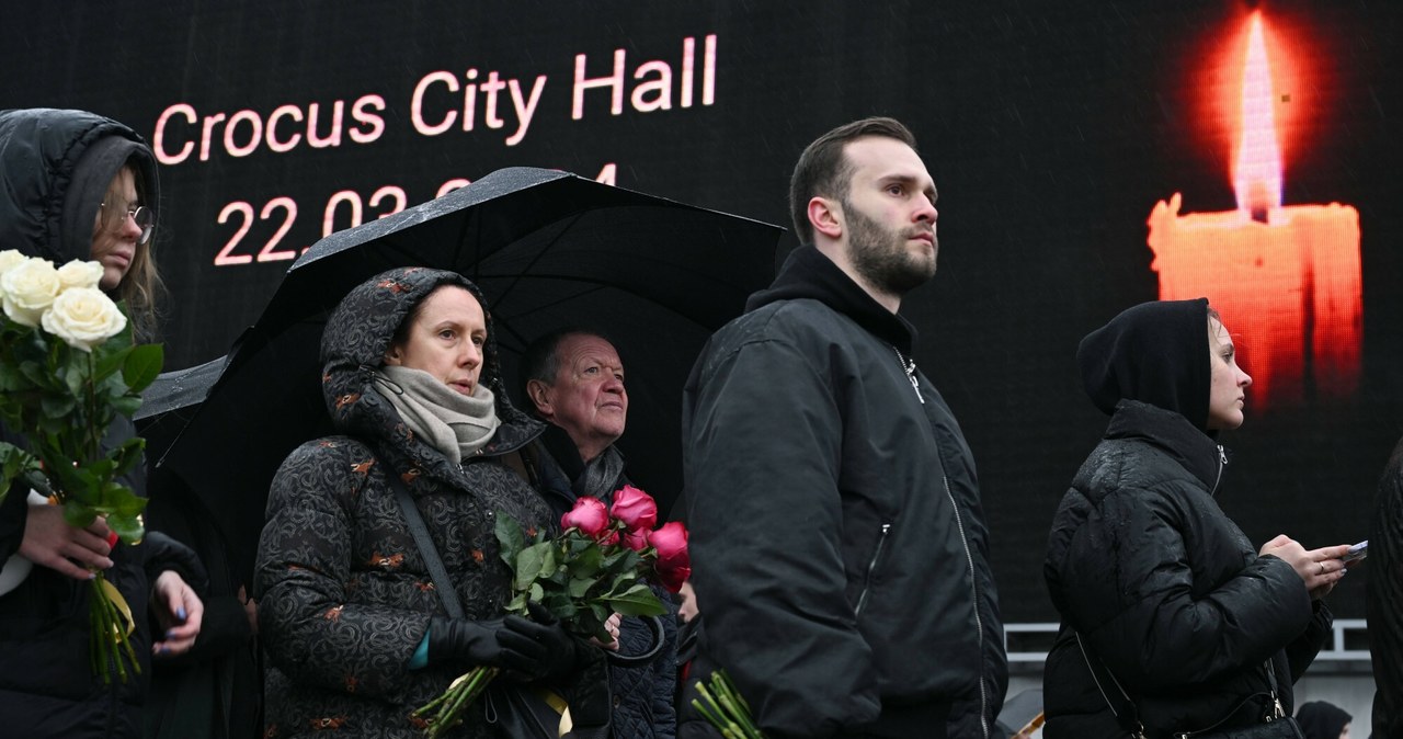 Policja uciekła, terrorystów widziano wcześniej. Nowe fakty ws. zamachu w Rosji