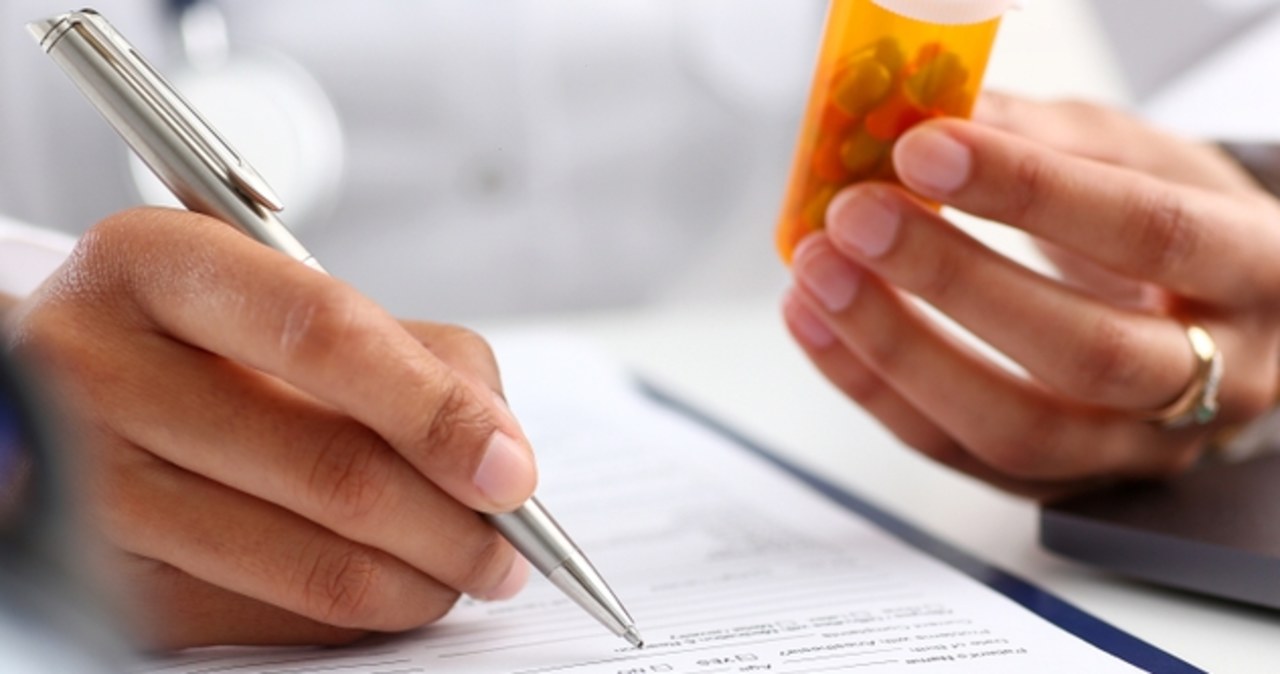 Tabletka dzień po bez recepty, czyli… z receptą, ale od farmaceuty?