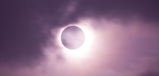 Astrologiczna burza. Co stanie się 8 kwietnia podczas zaćmienia Słońca?