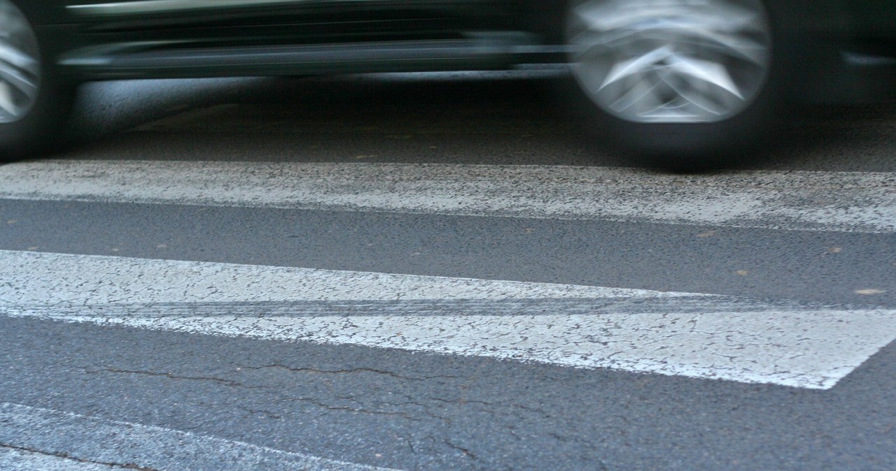 15-latka potrącona na przejściu dla pieszych. Za kierownicą 90-latek