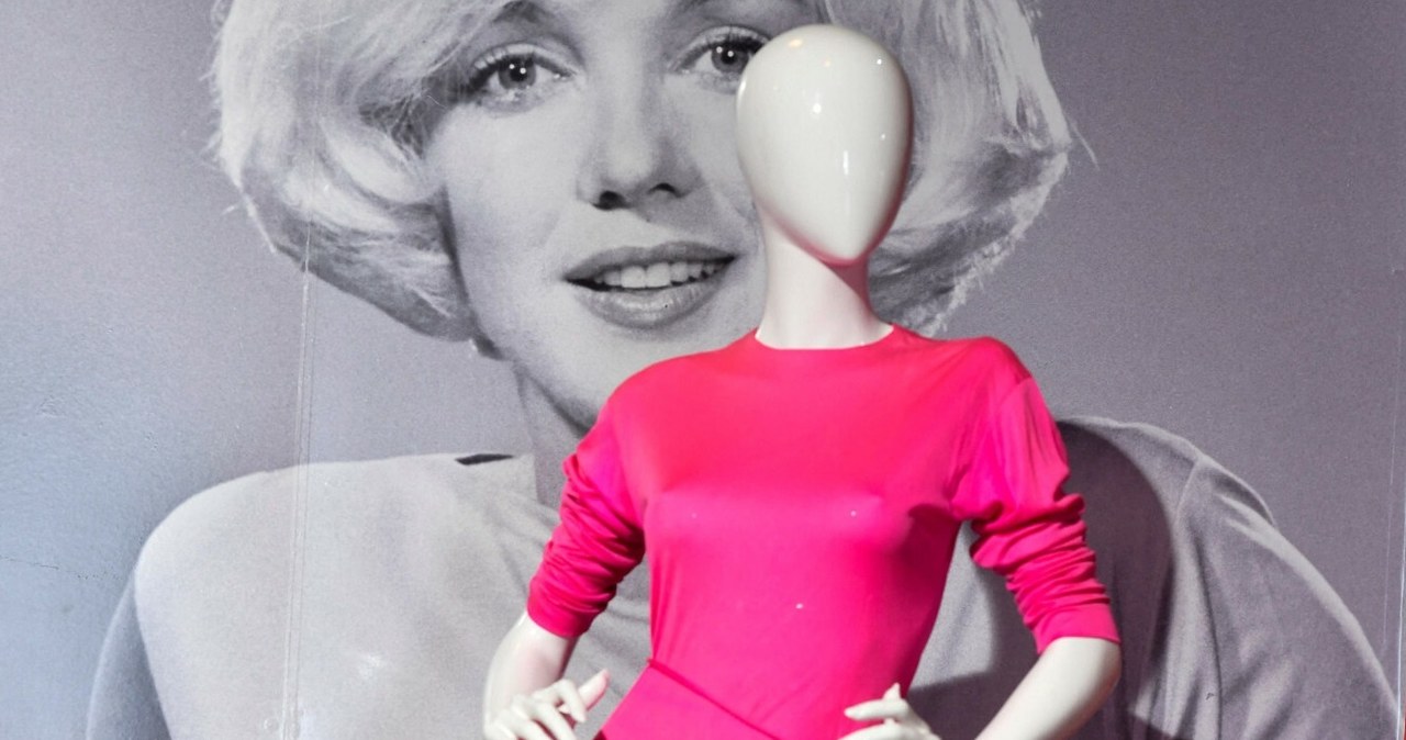 Różowa sukienka Marilyn Monroe sprzedana za 325 tys. dolarów