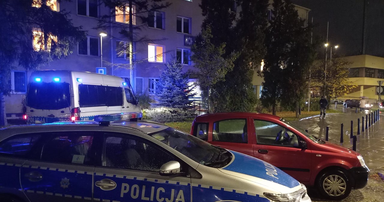 W peruce, na wózku inwalidzkim wywiozła skradzione z hotelu rzeczy