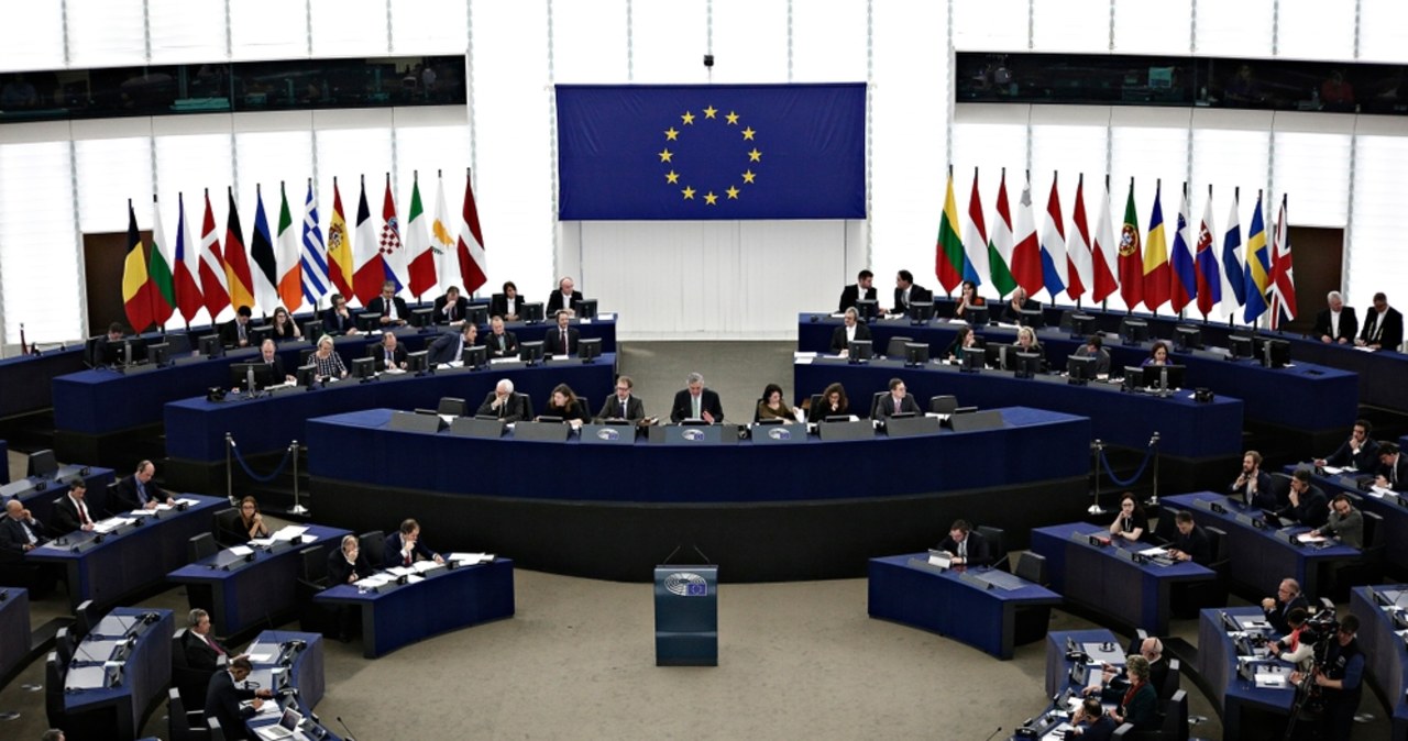 Parlament Europejski chce walczyć z ingerencją Kremla