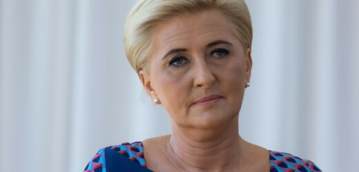 Agata Kornhauser-Duda ikoną mody dla pań 50+. Chodząca inspiracja