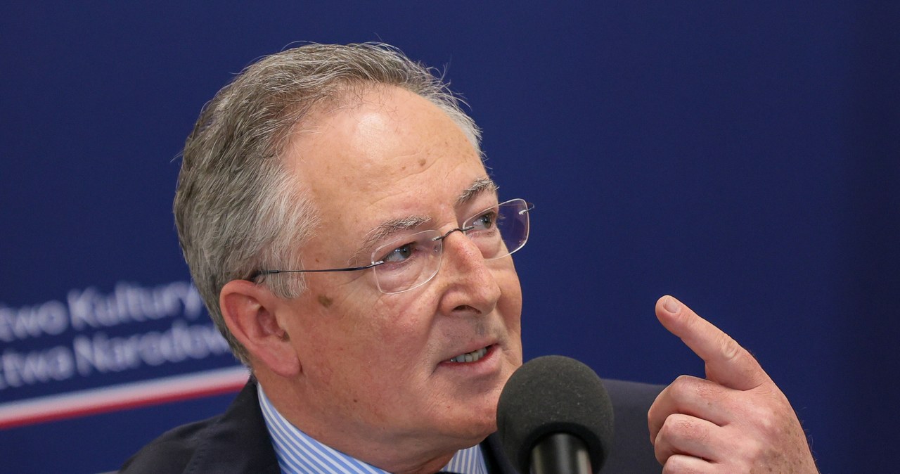 Sienkiewicz: Wystąpiłem do ministra sprawiedliwości w sprawie inwigilowania mnie