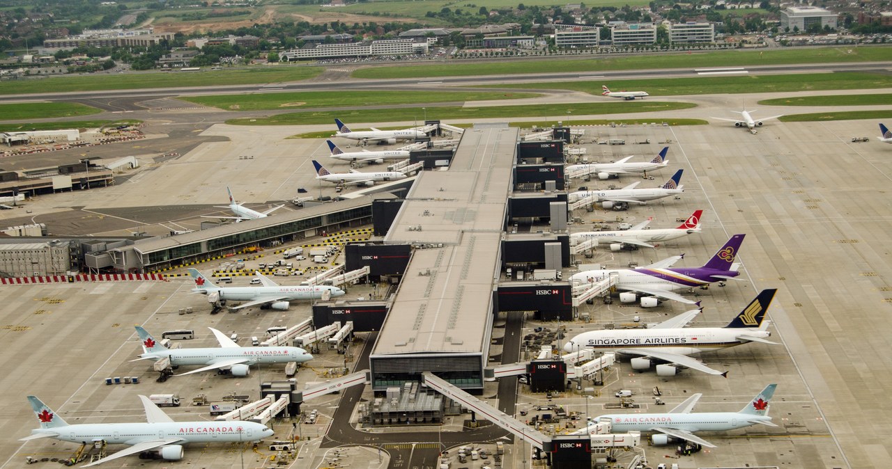 Kolizja dwóch samolotów na płycie lotniska Heathrow