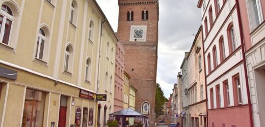 To najwyższa krzywa wieża w Polsce. Nazywają ją „śląską Pizą”