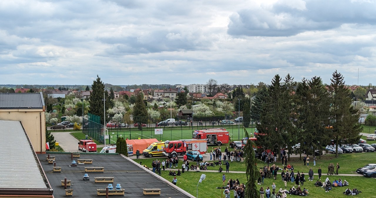 Zatrucia w szkole w Przasnyszu. 300 osób ewakuowanych, 6 osób w szpitalu