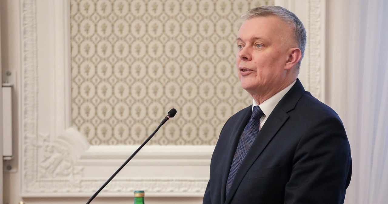 Siemoniak: Pegasusem inwigilowano ponad pół tysiąca ludzi
