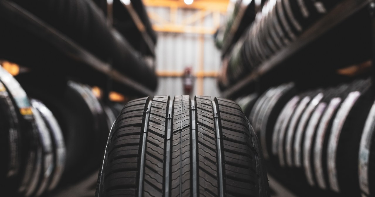 Michelin Polska wygasza produkcję części opon. Co z pracownikami?