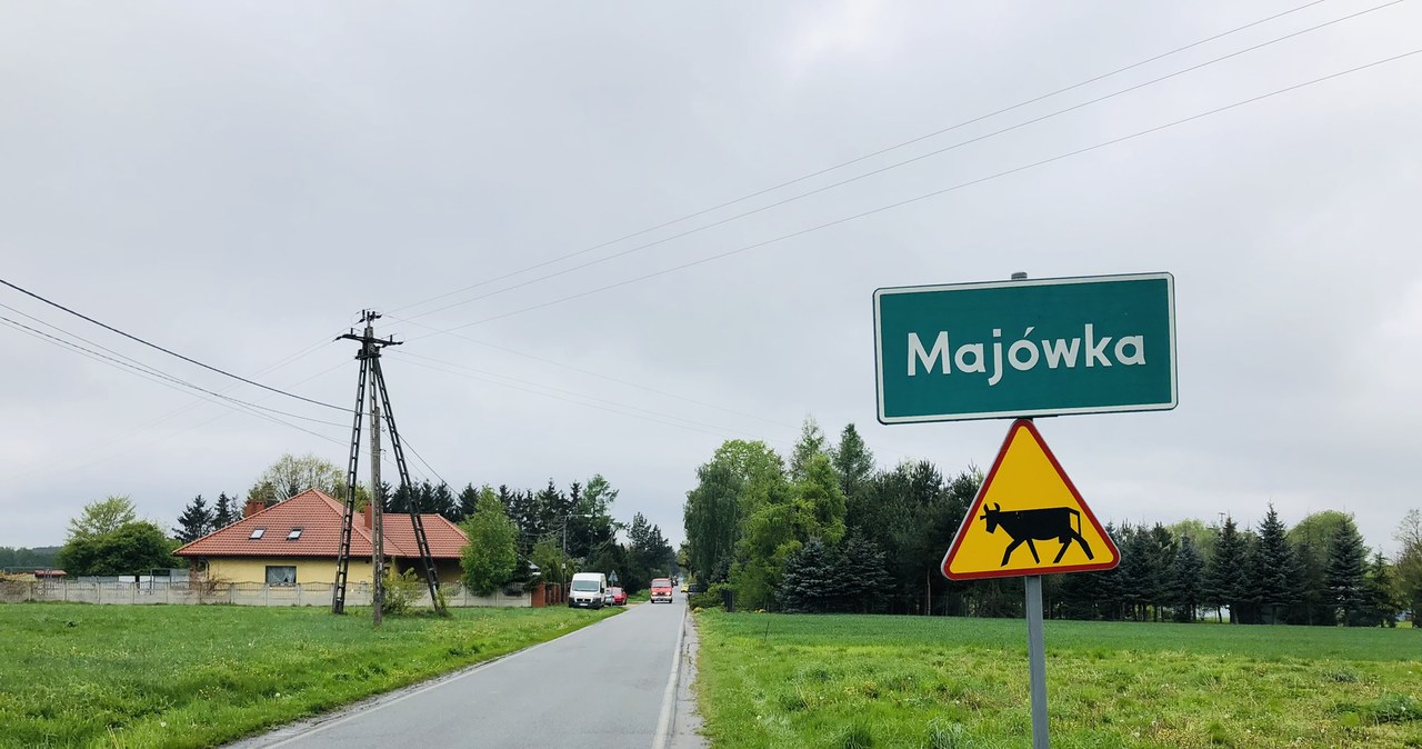 Tutaj majówka jest przez cały rok. Odwiedzamy… Majówkę