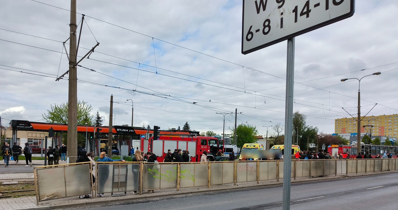 Bydgoszcz. Nie żyje 15-latka, która wpadła pod tramwaj