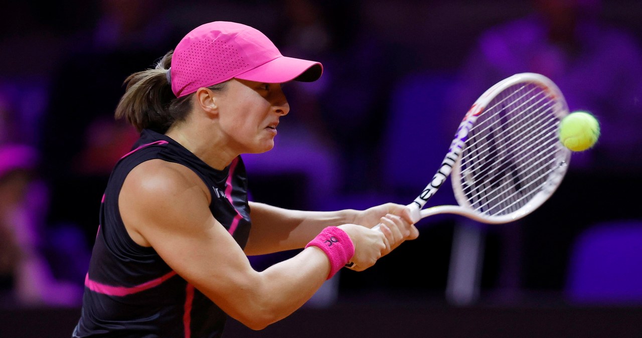 Turniej WTA w Stuttgarcie: Świątek w półfinale