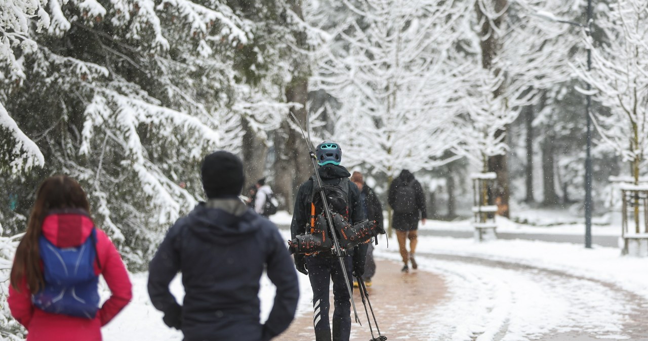 Majówka tuż, tuż, a Zakopane znowu białe