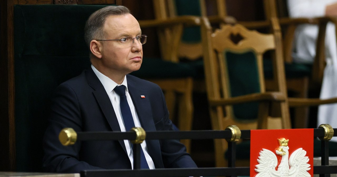 Afera gruntowa. TVN24: Prezydent ułaskawił b. agentów CBA