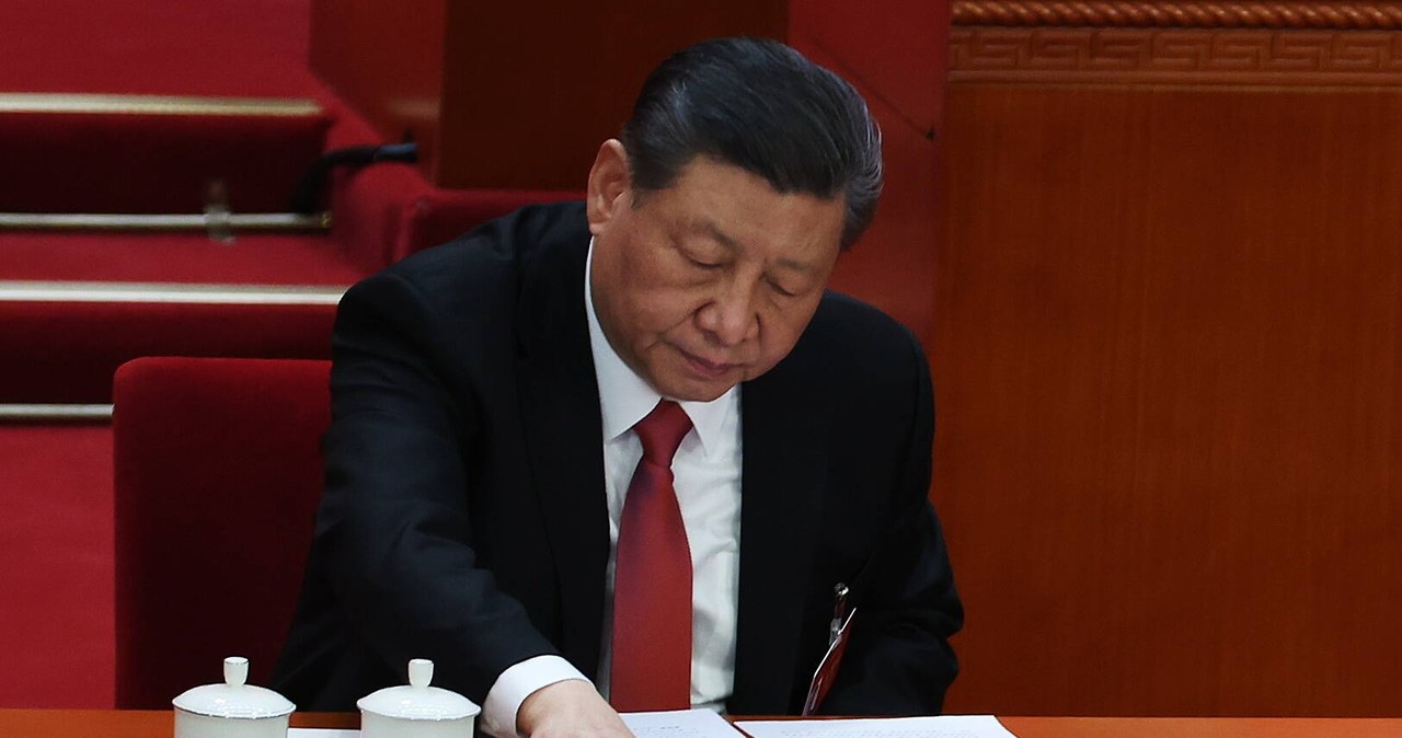 Wbić klin między UE a USA, czyli Xi Jinping w Europie