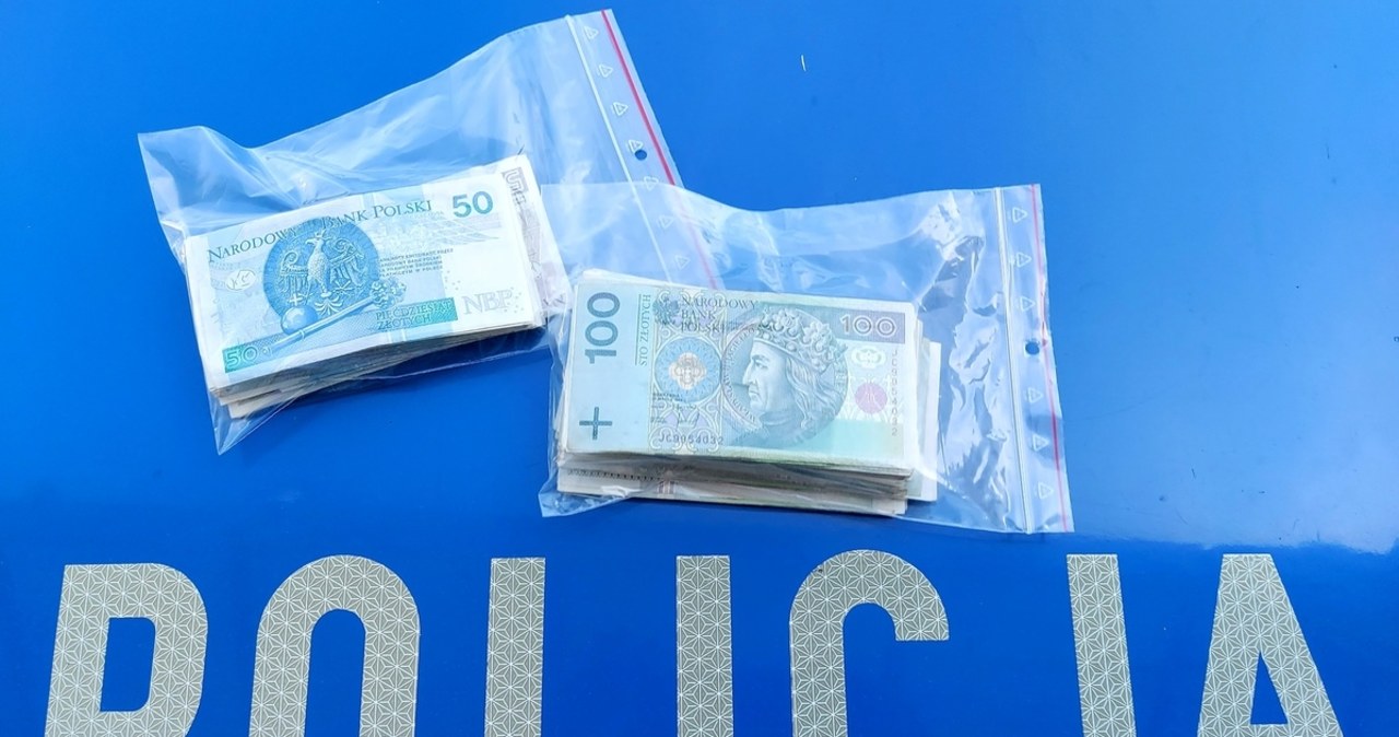 Pieniądze w koszu na śmieci. Utarg cudem uratowany