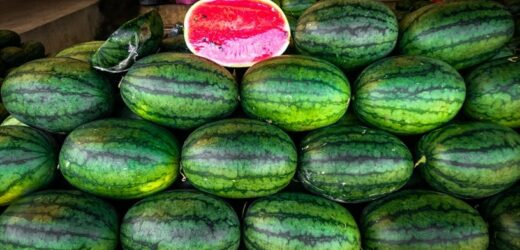 Czy w markecie przekroją nam arbuza i melona? Biedronka stawia sprawę jasno