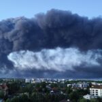 Potężny pożar w Warszawie. Płonie kompleks handlowy na Białołęce