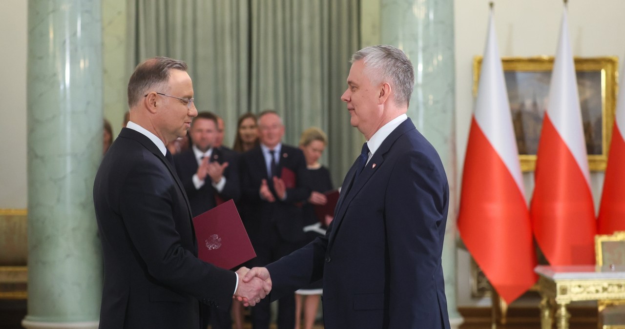 Rekonstrukcja rządu z opóźnieniem: Duda rozmawiał w cztery oczy z Tuskiem