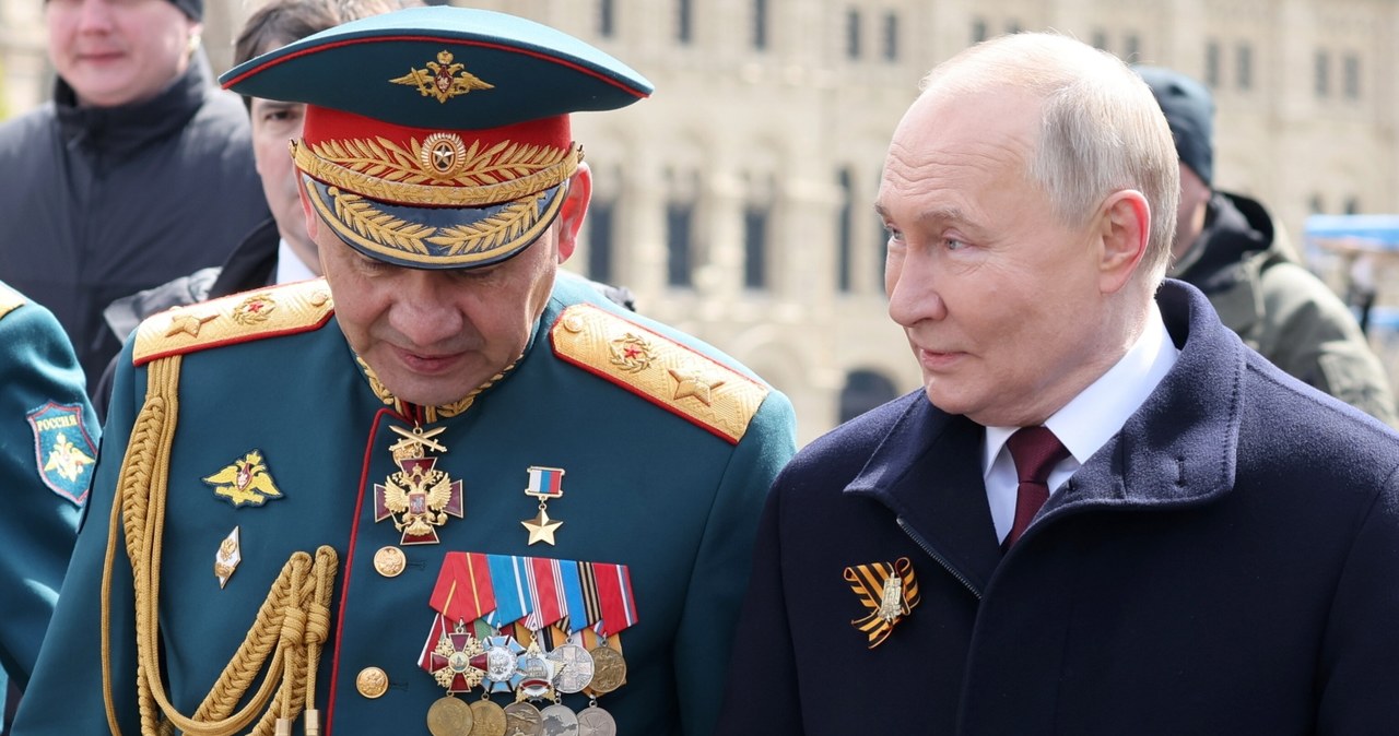 Putin z silną ekipą jedzie na rozmowy do Chin