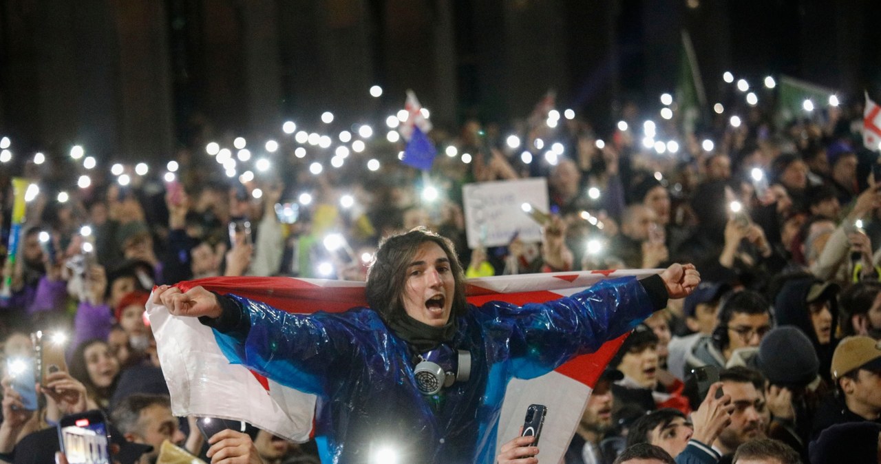 ​Wielotysięczna demonstracja w Tbilisi. Amerykanie grożą sankcjami