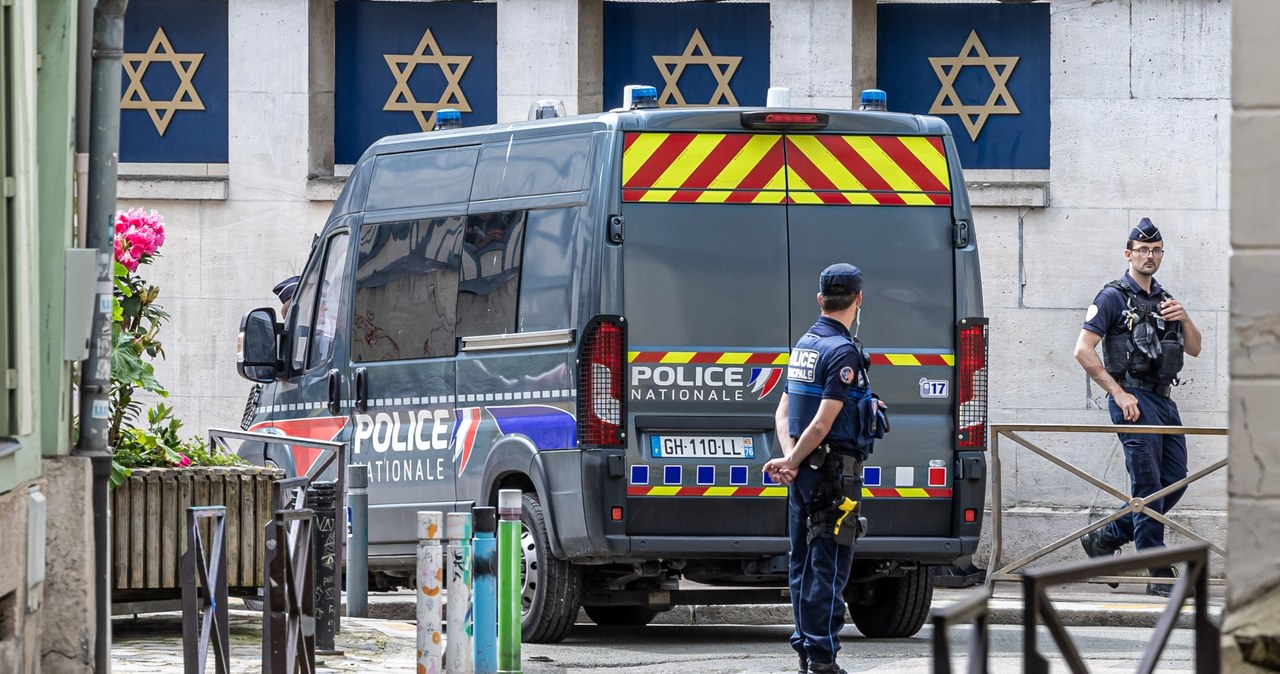 Policja francuska zastrzeliła człowieka, który próbował podpalić synagogę