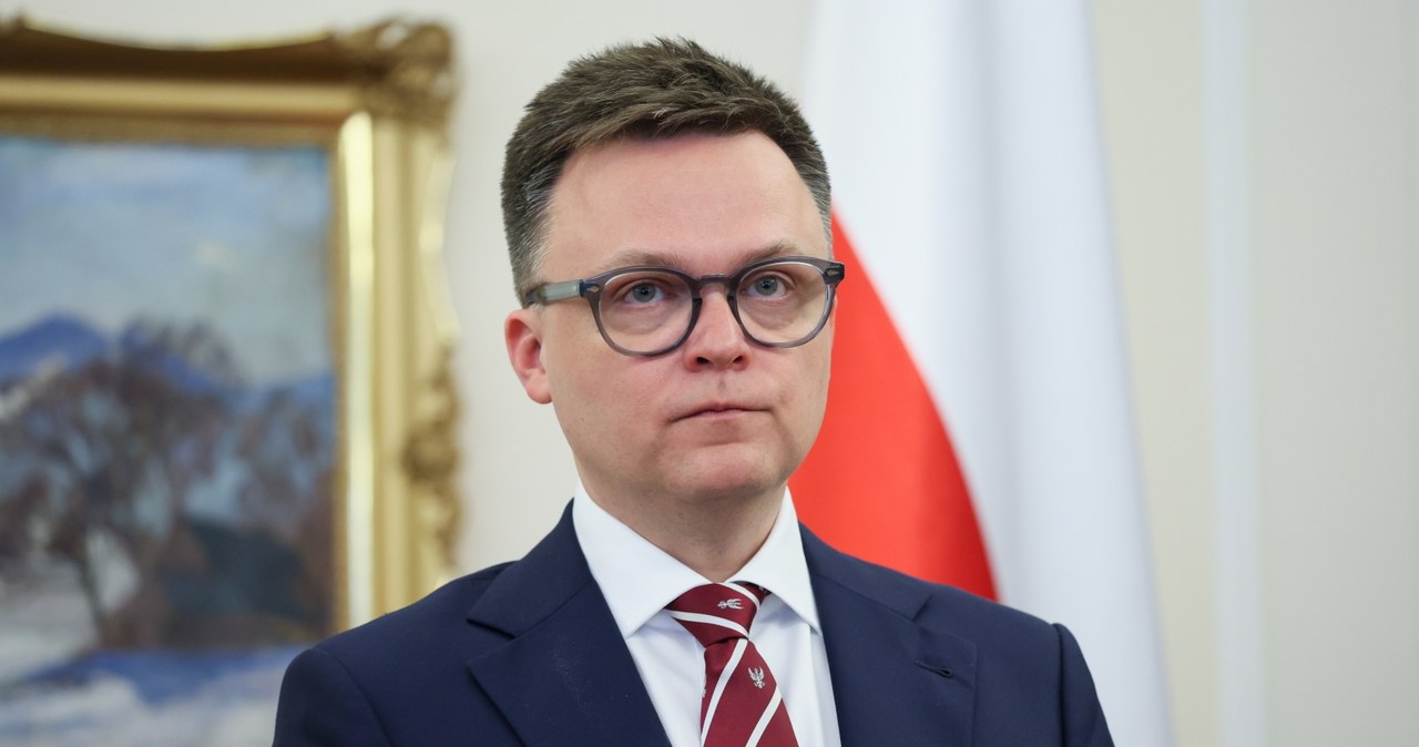 Hołownia: Niepotrzebna nam dziś kolejna wojna o zdejmowanie krzyży